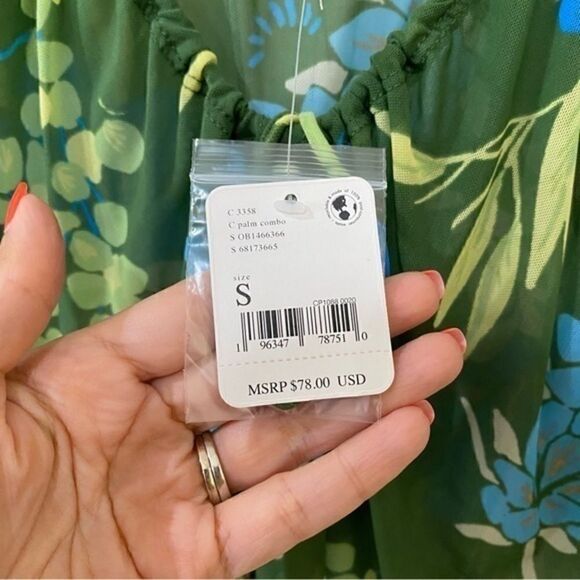 NWT‎ Free People Bell Sleeve Semi Sheer Blouse Size small - Picture 3 of 7